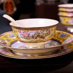 Mengidentifikasi Peralatan Makan Antik