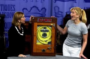 Anak Muda Menemukan Barang Antik Untuk Zoom Dan Nostalgia 2